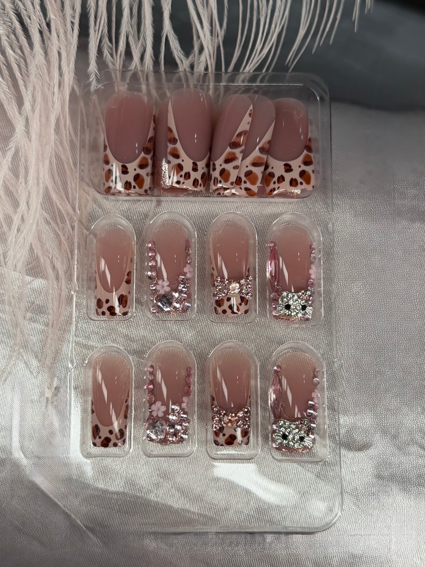 Hello kitty Press on Nails